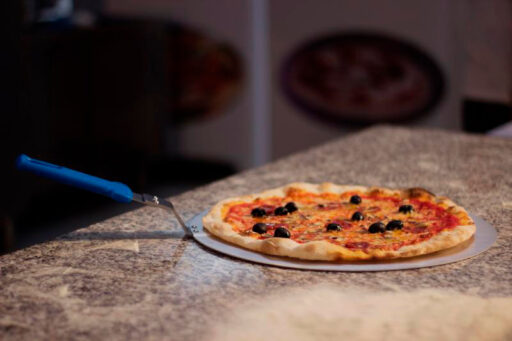 pizzabrett med håndtak