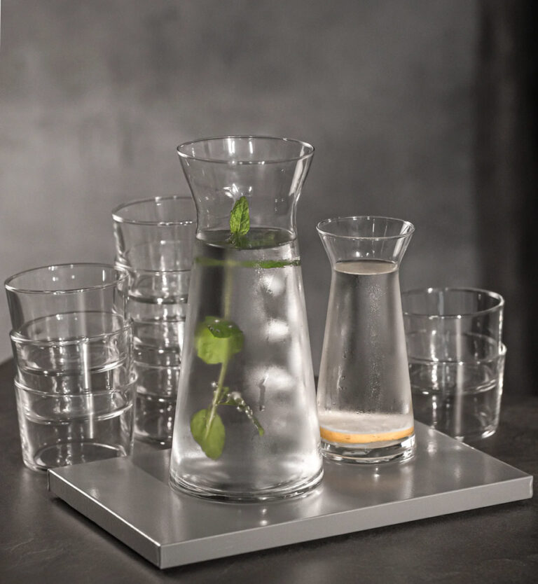 karaffel miljøbilde med glass