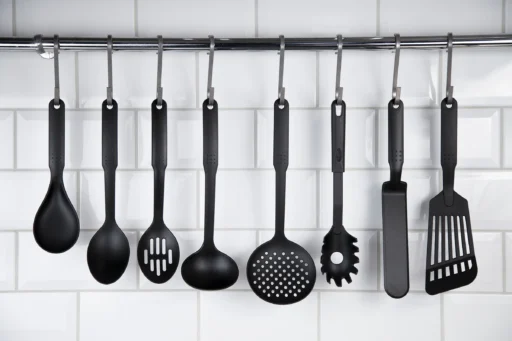 Stekespade 32 cm, perforert