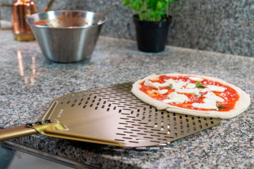 Gimetal gull pizzaspade perforert pizzabenk pizza